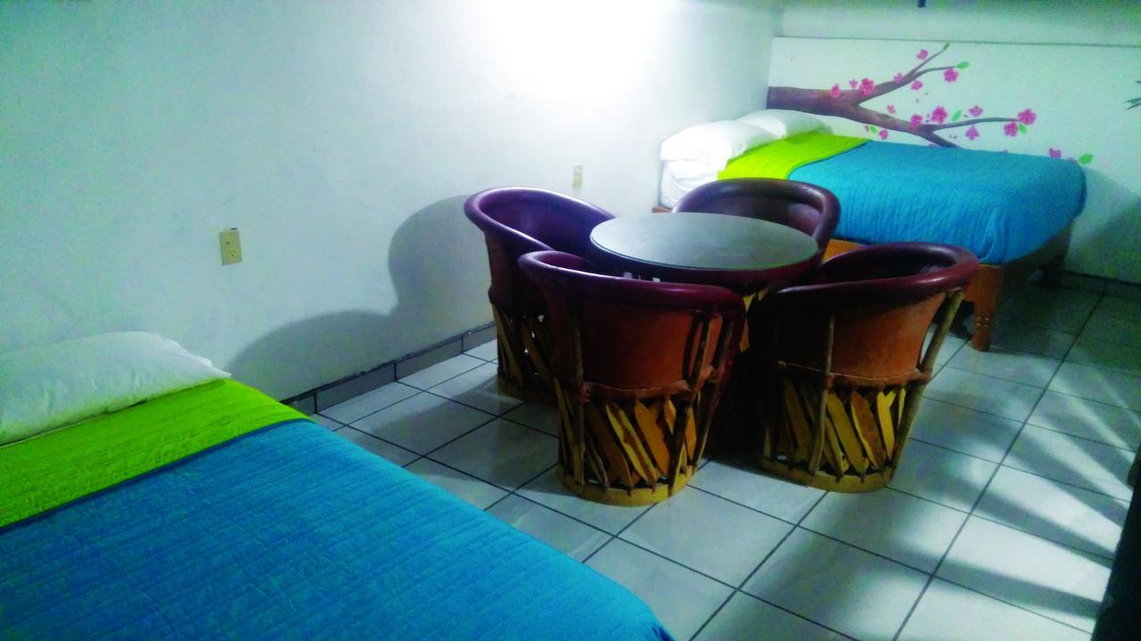 Hotel Falcon Tamasopo Buitenkant foto